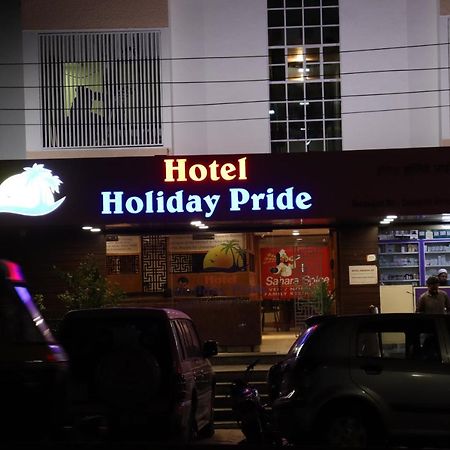 Hotel Holiday Pride 아우랑가바드 외부 사진