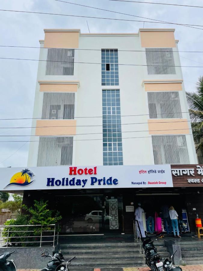 Hotel Holiday Pride 아우랑가바드 외부 사진